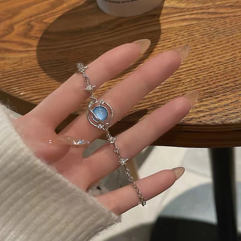 Ảnh Vòng tay 17KM đính đá sapphire nhân tạo đơn giản cho nữ 1