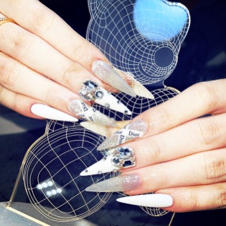 nailboxthietke