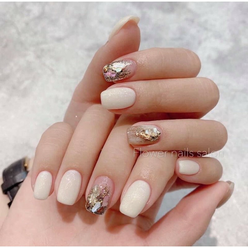 Khuyến mãi nail chân hấp dẫn đang chờ đón bạn tại đây. Giá tốt và chất lượng dịch vụ tuyệt vời sẽ làm bạn hài lòng một cách tuyệt đối. Đừng bỏ lỡ cơ hội tuyệt vời này.