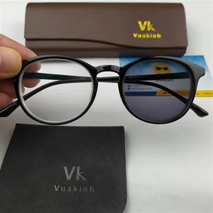 Kính cận đổi màu có độ V276