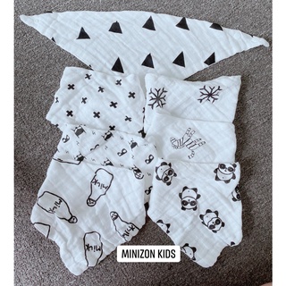 Yếm Nhăn Tam Giác Bấm Cúc Mẫu Mới 4 Lớp Cao Cấp Cho Bé | Minizon Kids