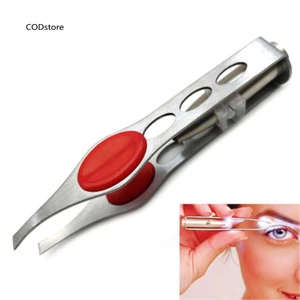 Nhíp nhổ lông mi có đèn LED tiện lợi