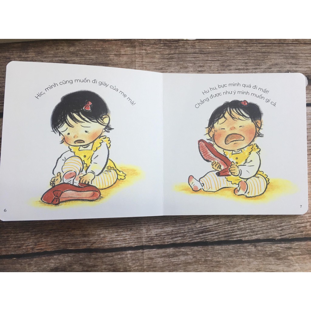 Ảnh Sách - Con muốn đi giày của mẹ - Phát triển trí não sớm cho trẻ từ 0 đến 2 tuổi 1