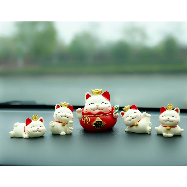 Decor mèo thần tài, trang trí taplo ô tô vô cùng đáng yêu ,  hoặc để bàn làm việc có tặng kèm sáp thơm( có kèm đế )