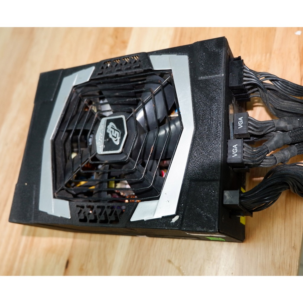 FSP AURUM PT1200FM 電源ユニット 1200W（Nguồn 1200w 80 plus