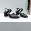 Giày sandal cao gót bít mũi 5 phân khoét tim Annmodels gót vuông hậu mới kiểu dáng Hàn Quốc_SD026_HG02