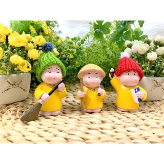Bộ 4 Tượng Chú Tiểu Áo Vàng đội nón len ( Hình Thật - Video Thật )