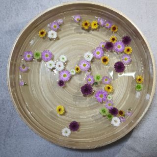 Chậu ngâm chân bằng tre dùng cho spa, tiệm nail. Kích thước rộng 30cm sâu 12cm.