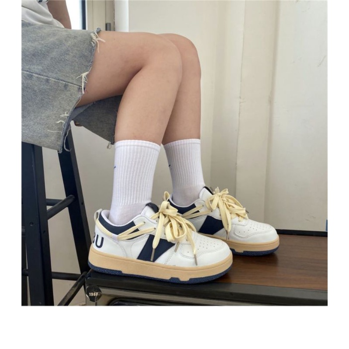 Giày Thể Thao Xinh Ulzzang ( lùi 1 size)