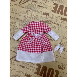 Váy caro trắng đỏ size xinyi,blythe,ob,barbie