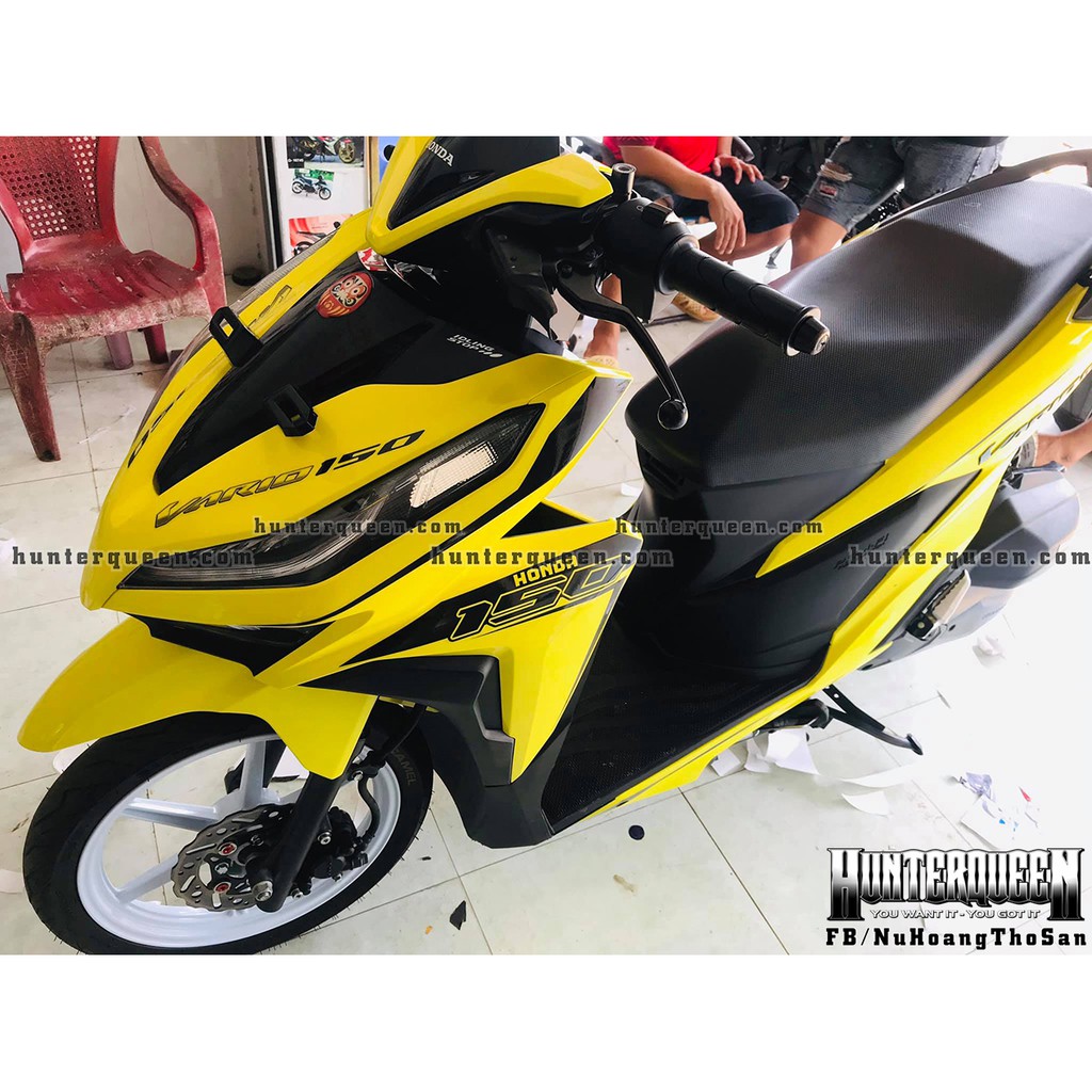 Tem rời xe Vario 2018. Đơn giản. Đen vàng. Dán xe màu vàng