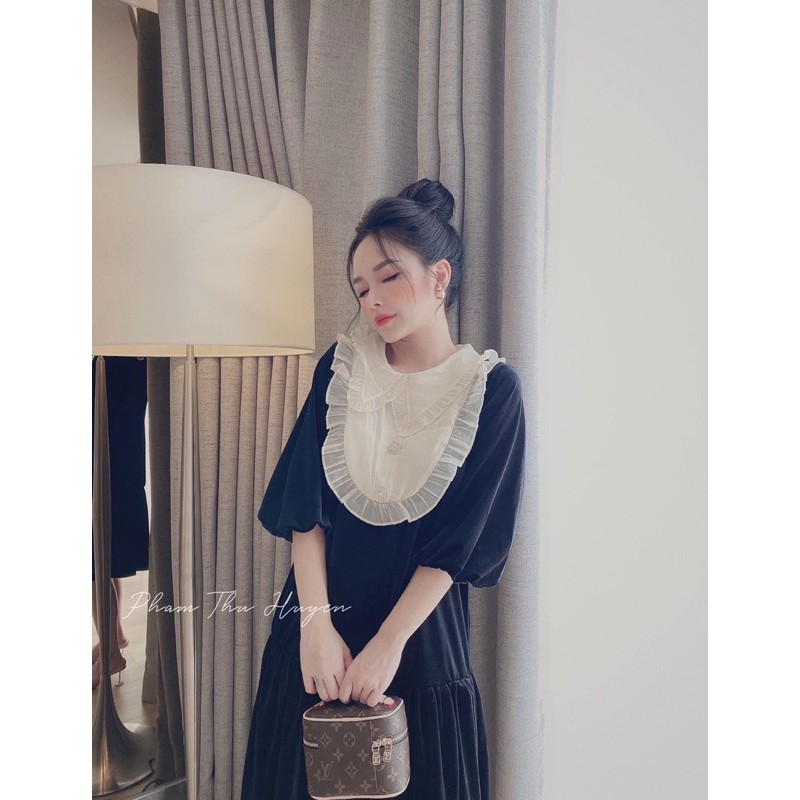 Váy nhung phối cổ von trắng