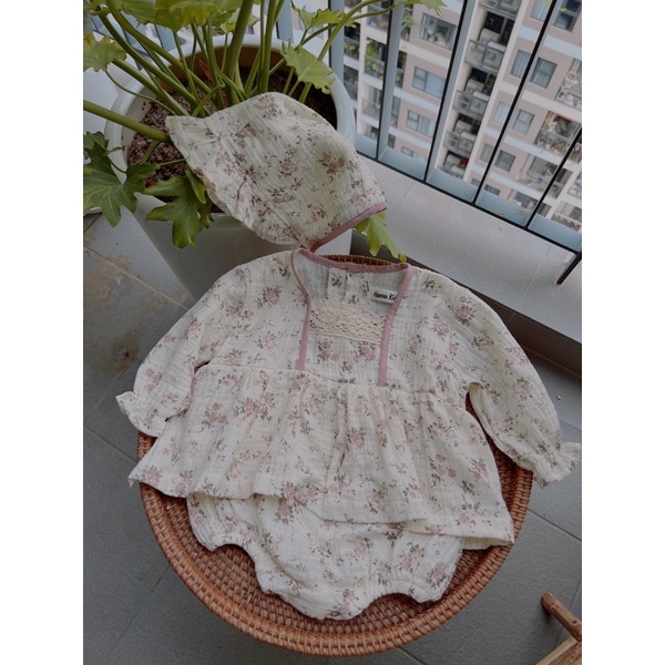 Váy Xô Muslin Cổ Ren Cao Cấp Cho Bé Gái 1-2 Tuổi