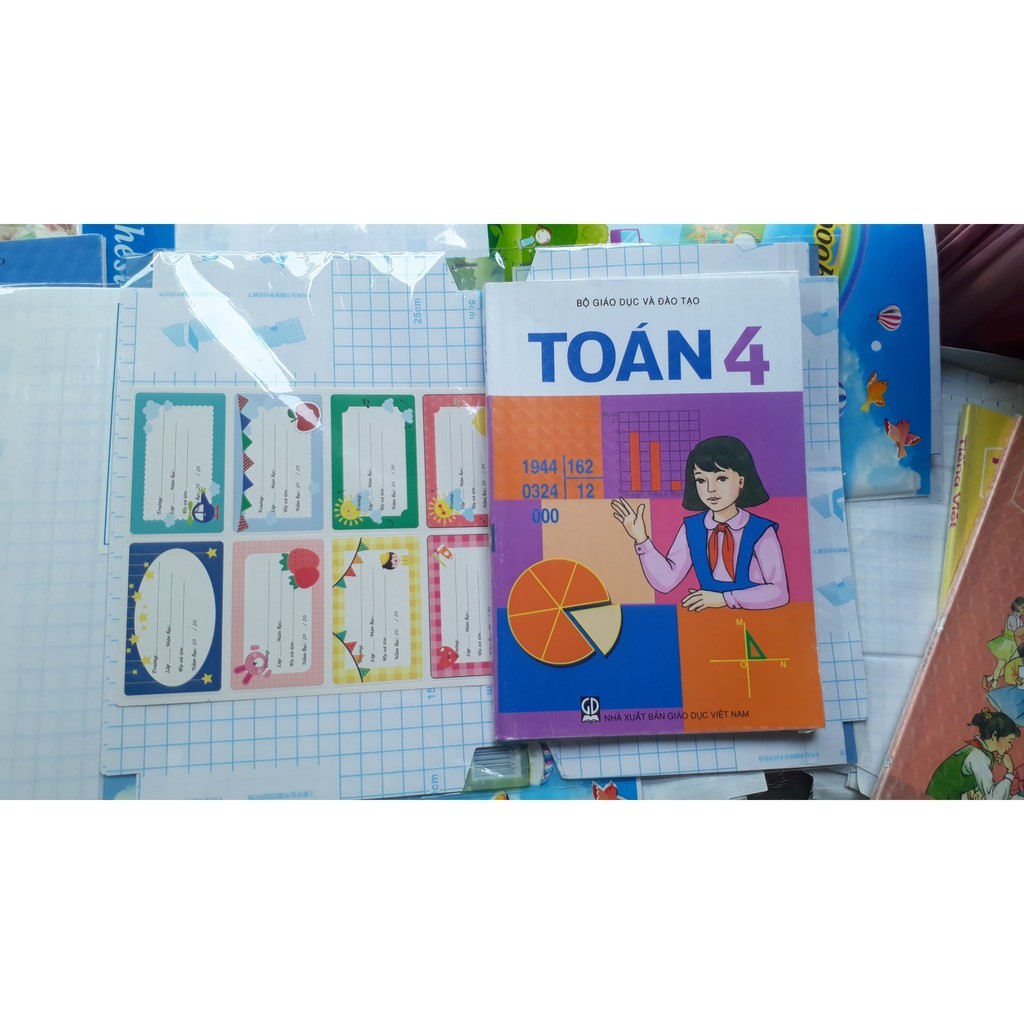Decal bọc sách vở chống rách, chống nước, chống bẩn cho học sinh tặng ...
