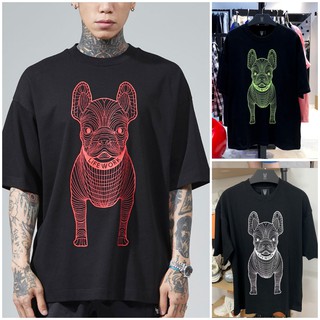 Hãy khám phá bức tranh thú vị với áo phông hình chó và tận hưởng sự đáng yêu của chú chó được in trên áo bạn nhé!