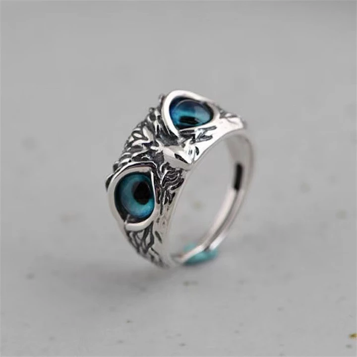 Retro Creative Ring