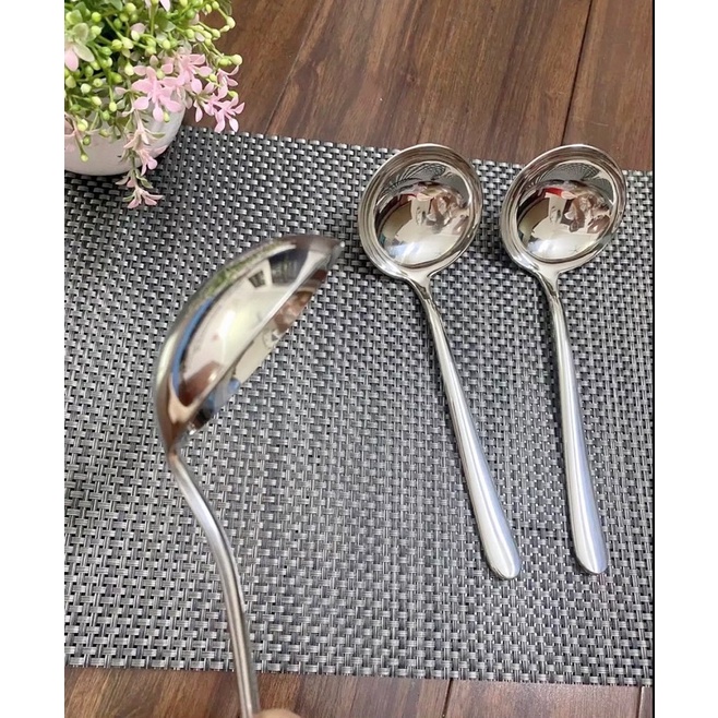 Muôi múc canh inox cao cấp hàng xuất Mỹ 22cm inox cao cấp 18/10 sáng bóng sang trọng