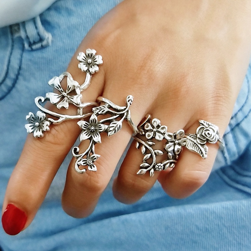 Set 4 Nhẫn Đeo Tay Kim Loại Phong Cách Vintage Cho Nữ