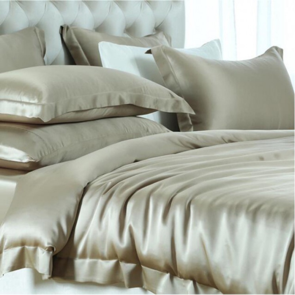 Ảnh Bộ Chăn Ga Gối Lụa Cao Cấp NITE9SILK TRAMDO BEDDING Màu Vàng Champagne 4