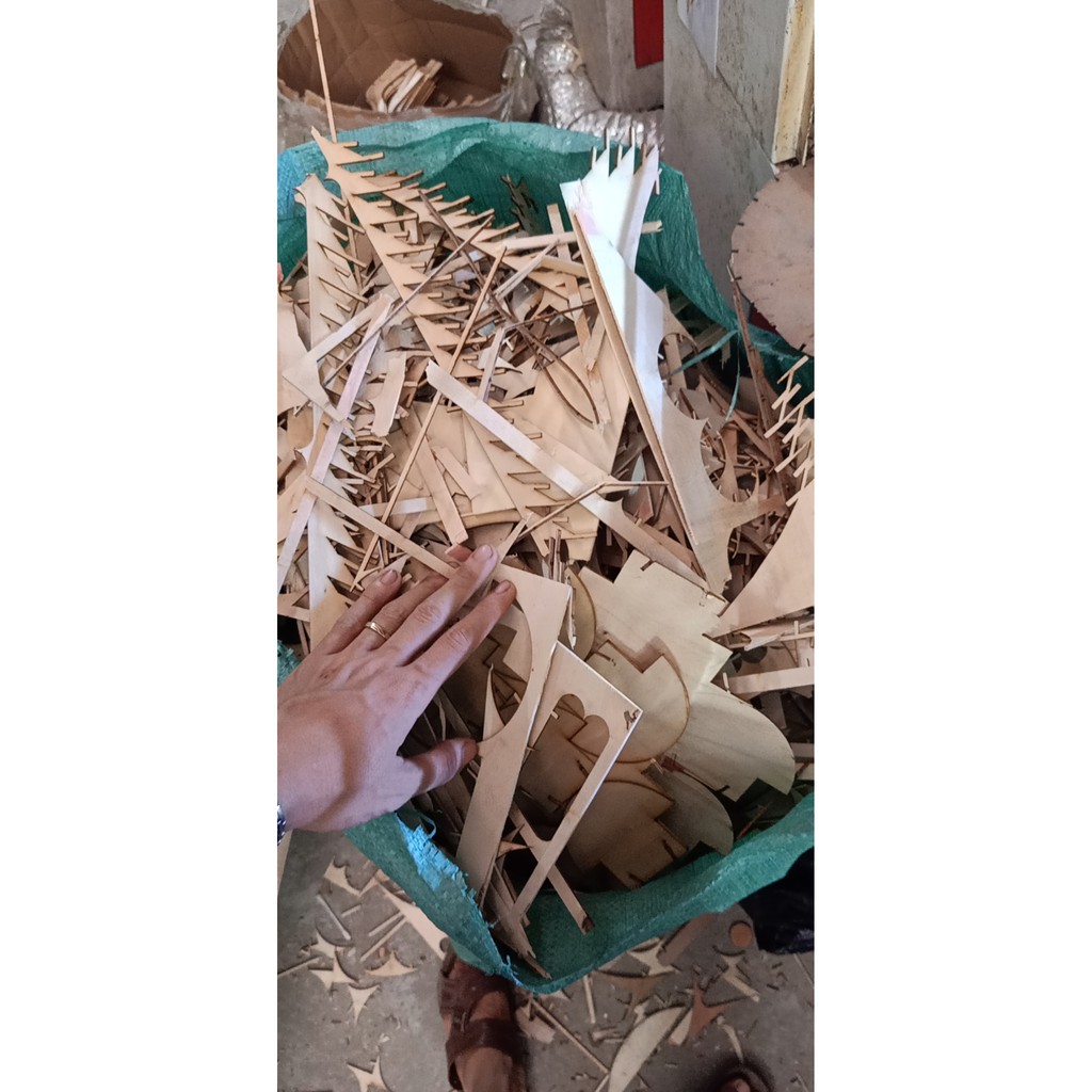 Mảnh gỗ trang trí ngẫu nhiên - 1.5 Kg