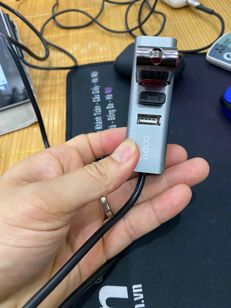 Hub USB dùng với laptop