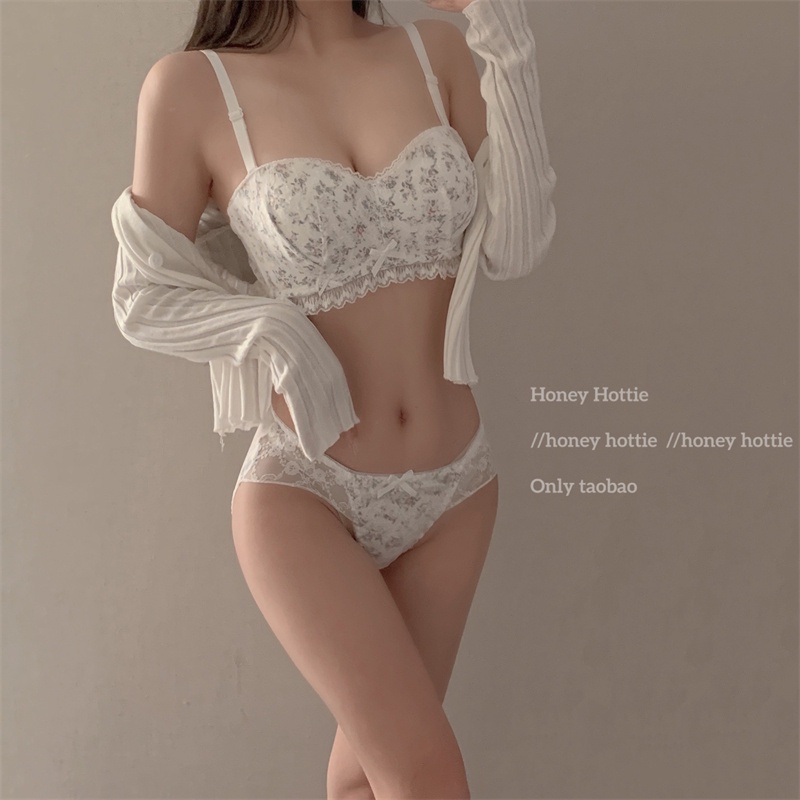 Áo Lót Ren Không Dây Nâng Ngực Gợi Cảm Cho Nữ