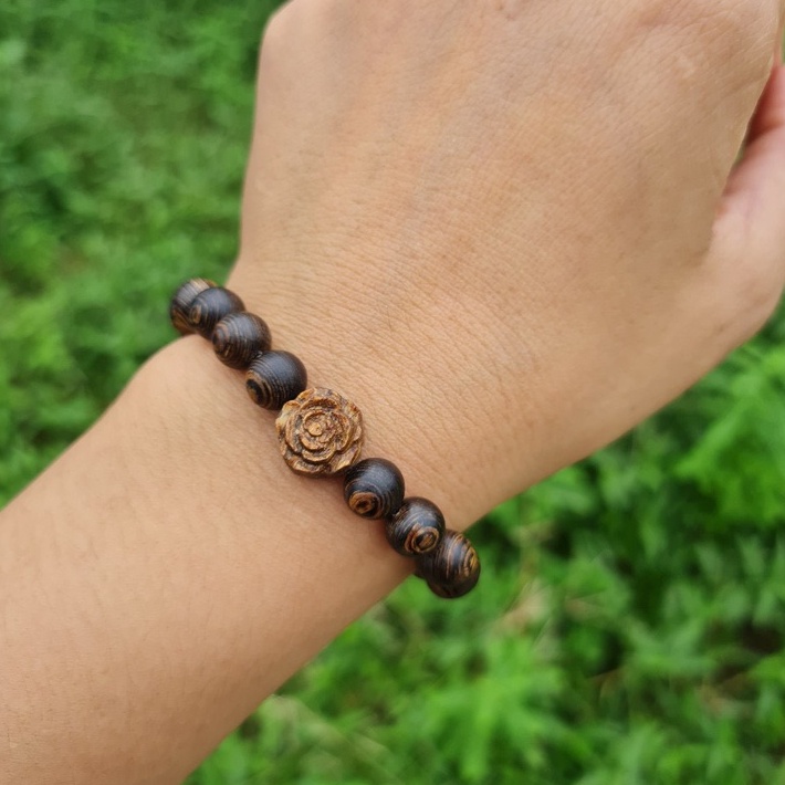 Vòng Tay Trầm Hương Sánh Chìm Nước Mix Charm Hoa Sen - Vòng Tay Phong Thủy - Size 7 8 10mm
