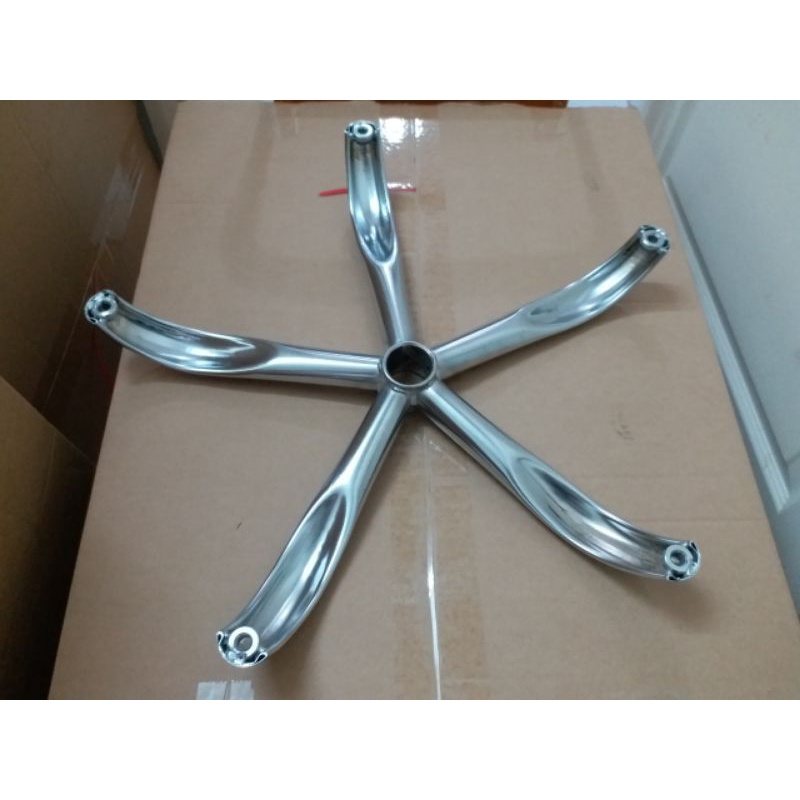 Chân ghế Xoay văn phòng mạ inox Hòa Phát phù hợp với đa số dòng ghế lưng trung