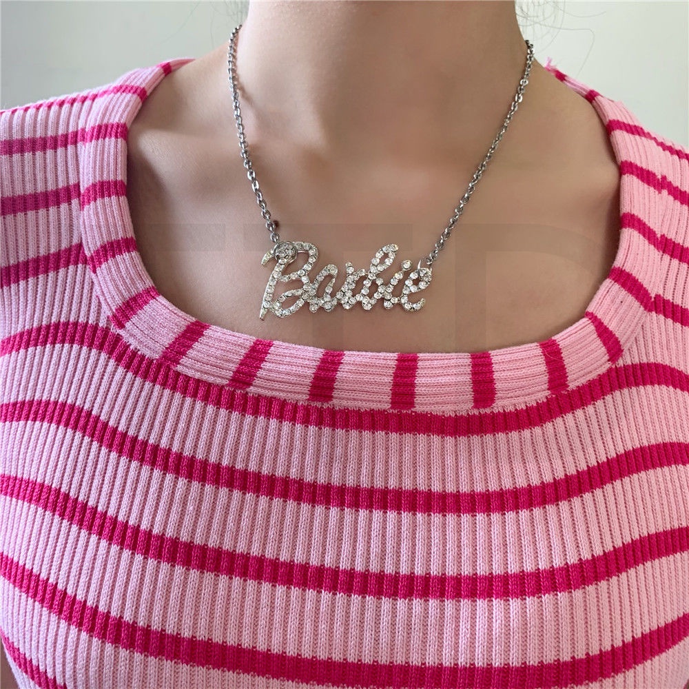 Vòng cổ Thép Titan Mặt Chữ Barbie 90s