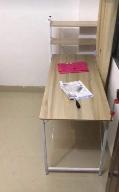 Bàn Gỗ Khung Thép  Kèm giá  2 Tầng
