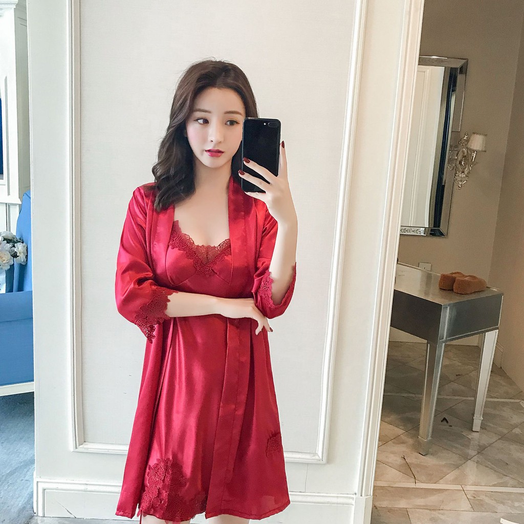 Bộ Đồ Ngủ Lụa Cổ Chữ V Gợi Cảm Với Áo Choàng Và Váy Cho Nữ)