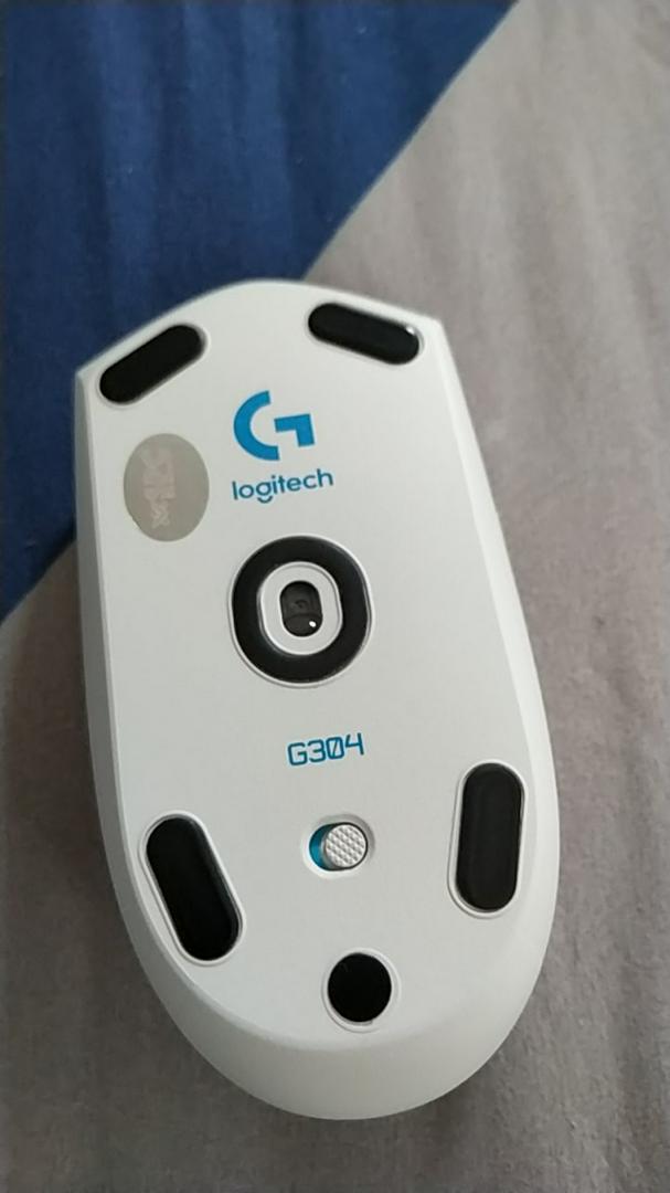 Chuột Logitech G304 màu đen
