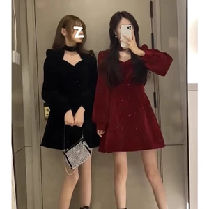 V07.đầm tiểu thư tay dài hai màu đen và đỏ chất liệu nhung trơn (hàng có sẵn-kèm ảnh video thật)