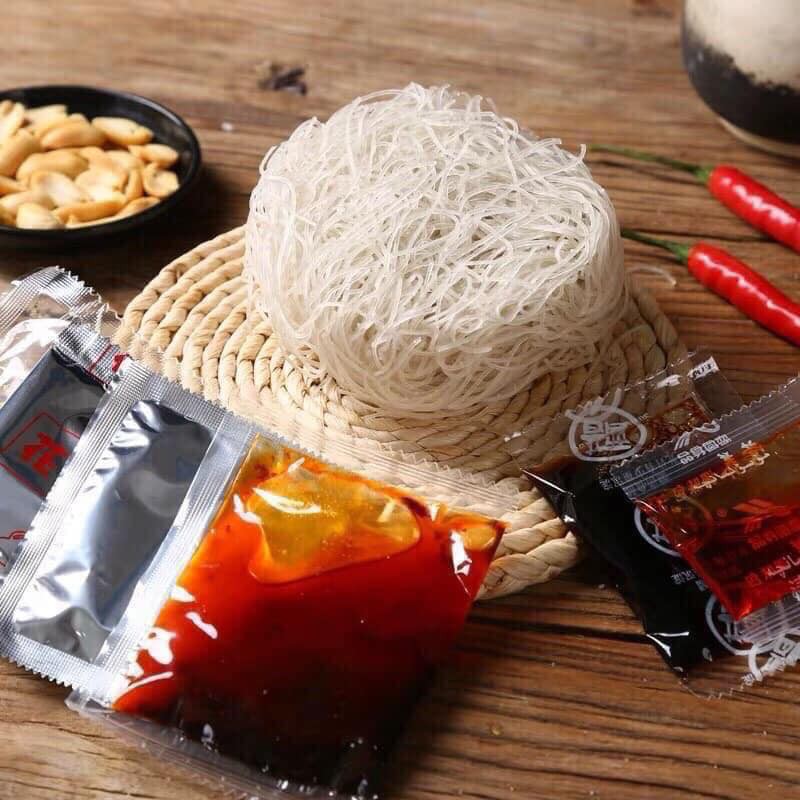 COMBO 2 THÙNG MIẾN CHUA CAY TRÙNG KHÁNH (6 HÔP/1THÙNG)