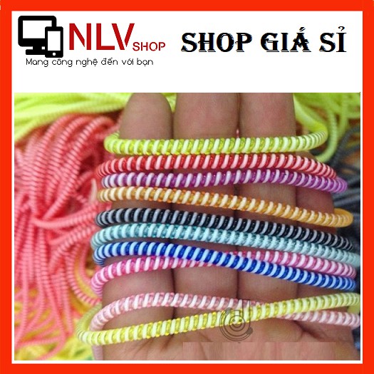 Dây quấn cáp 2 màu bảo vệ cáp sạc và tai nghe điện thoại tiện ích.