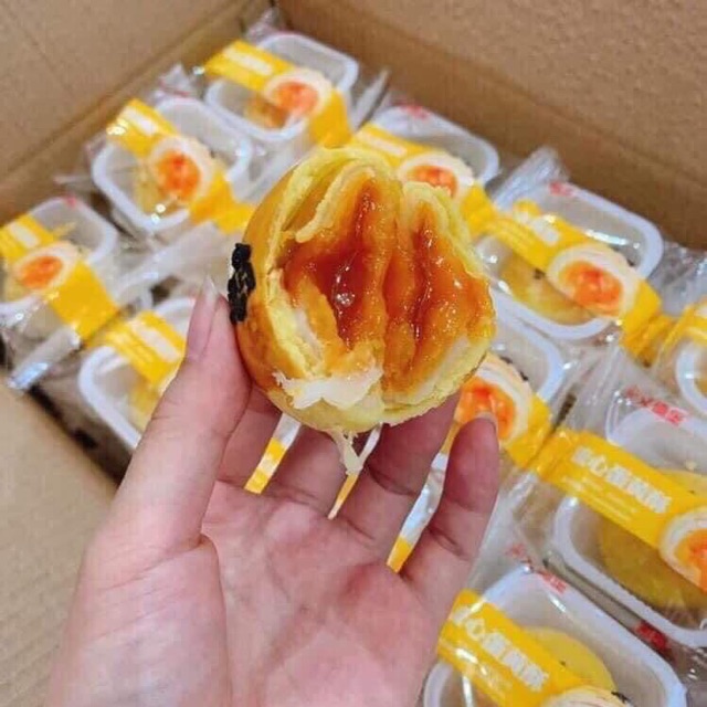 BÁNH TRỨNG MUỐI TAN CHẢY NGÀN LỚP - liu thùng