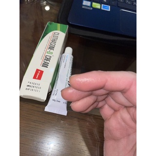[Chỉ Bán Hàng Thái] Kem giảm nấm móng CLOTHASONE-D Cream 15 gram Thái Lan