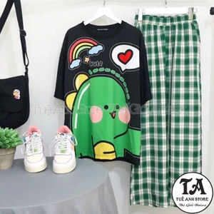 Set bộ quần dài kẻ sọc caro ống rộng BỘ KHỦNG LONG CUTE Size 40-68kg - Bộ áo tay ngắn hoạt hình phối quần dài dáng suông