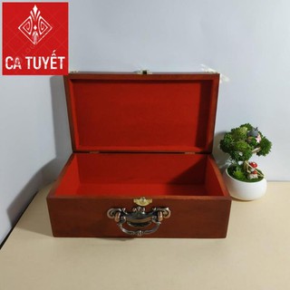 HỘP ĐỰNG TRANG SỨC, HỘP ĐỰNG CON DẤU CÔNG TY GỖ HƯƠNG MẶT GIÁP CHỮ THỌ VÀNG CÓ QUAI XÁCH ĐỒNG ( LOẠI ĐẠI 24CM)