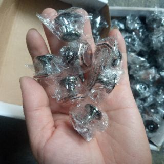 50 chiếc bắt cửa màu đồng kèm ốc