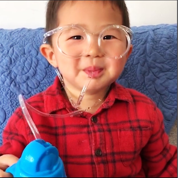 Ống hút kiểu dáng kính đeo mắt trong suốt phong cách vui nhộn