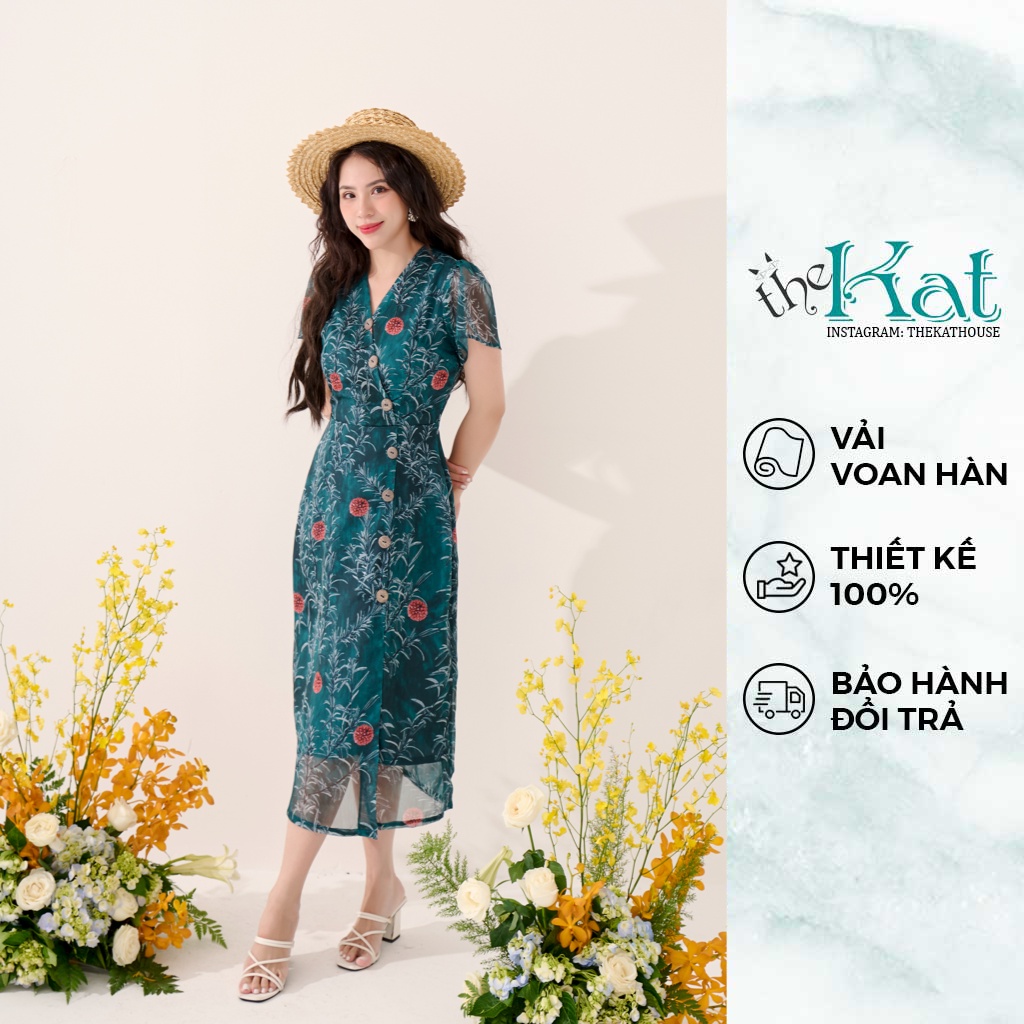 Đầm Hoa Nhí Nút Gỗ The Kat House, vải voan Hàn có kèm lớp lót lụa mềm mại, nhẹ nhàng, bay bổng, thoải mái