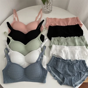 Set 1 Áo Lót Nâng Ngực Không Dây + Quần Lót Mỏng Mềm Mại Không Đường May Quyến Rũ Có Thể Điều Chỉnh Cho Nữ