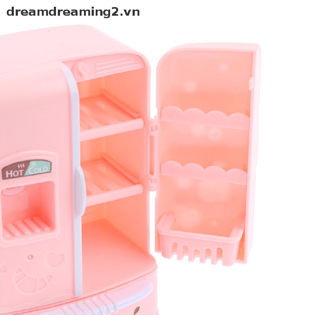 Tủ lạnh màu hồng cho ngôi nhà búp bê
