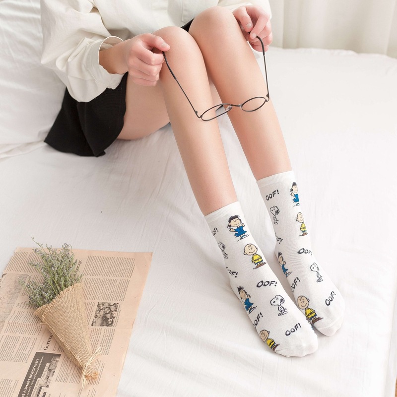 Vớ Cotton Cổ Trung Họa Tiết Hoạt Hình Snoopy Phong Cách Mới Cho Nữ | BigBuy360 - bigbuy360.vn