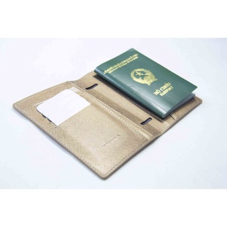 Bao ví da Passport VIA HAVIAS