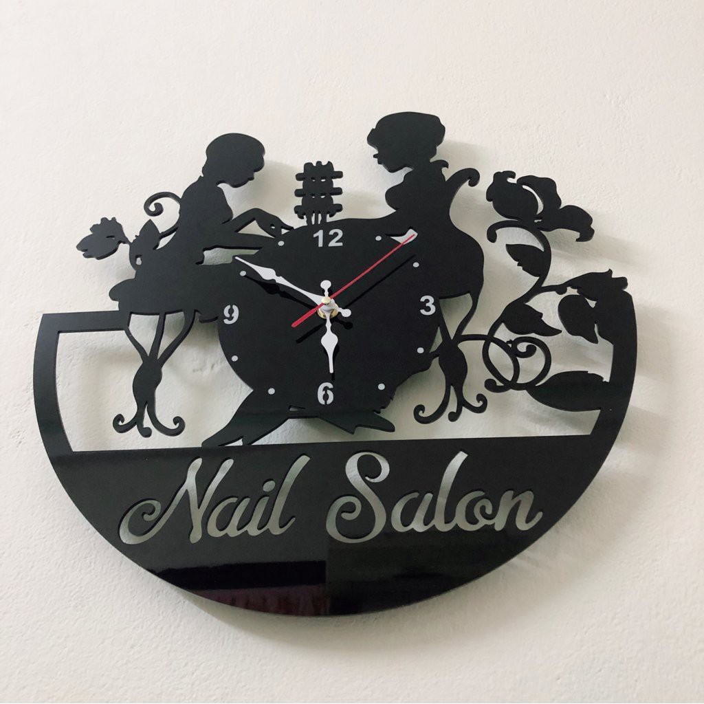 Đồ trang trí tiệm Nail đồng hồ kim trôi đẹp đẳng cấp