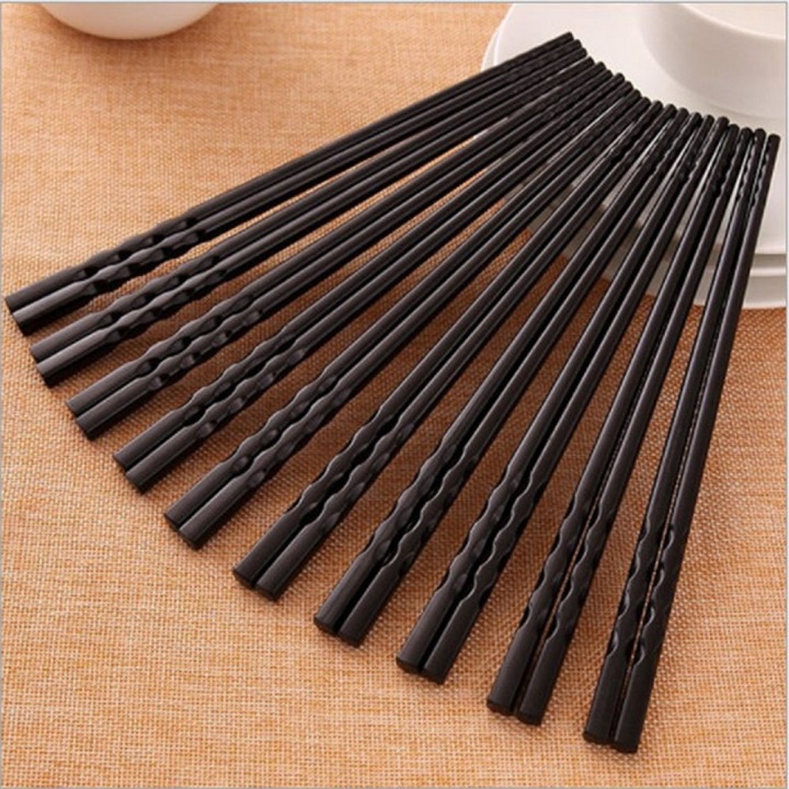 đũa nhựa phíp đen cao cấp chất lượng cao 10 đổi tiện lợi aladanh-net-vn