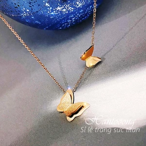Vòng cổ titan nữ không gỉ mặt hình bướm phun cát lấp lánh phong cách thời trang ngọt ngào