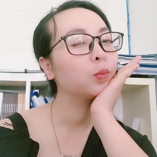 hoangthuylinh1989